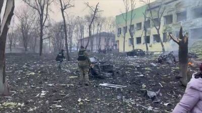 Ukraine children's hospital, maternity ward hit by attack in Mariupol - fox29.com - Russia - city Moscow - Ukraine