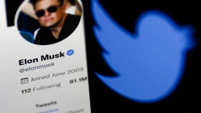 Elon Musk - Jakub Porzycki - Elon Musk suggests Twitter changes, including 'authentication checkmark' - fox29.com - Poland