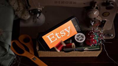 Etsy sellers go on strike after company raises transaction fees by 30% - fox29.com - state Illinois - Los Angeles