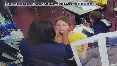 Video shows NJ teacher save student choking on water bottle cap - fox29.com - county Day - state New Jersey