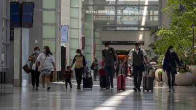 CDC to extend travel mask requirement for 2 weeks, AP source says - fox29.com - state California - San Francisco - Washington