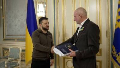 Volodymyr Zelenskyy - Ukraine has completed questionnaire for EU membership, official says - globalnews.ca - Eu - Ukraine