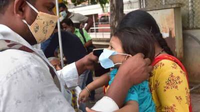 Amid Covid comback, Delhi doctor says children at greater risk if parents not vaccinated - livemint.com - India - city Delhi