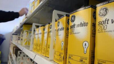 Donald Trump - Justin Sullivan - Incandescent light bulbs being phased out amid aims to move toward energy-efficient lighting - fox29.com - Usa - state California - San Francisco, state California