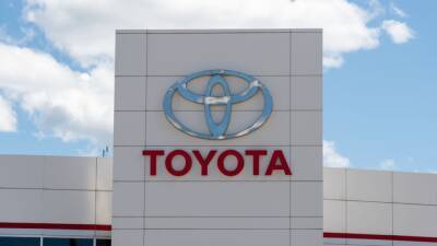 Joe Biden - Toyota buyers to lose US electric vehicle tax credits - fox29.com - Usa - Canada - county Ontario - city Detroit