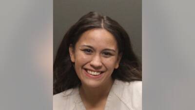 Woman runs over couple with car during an argument and kills a 79-year-old man, police say - fox29.com - state Arizona
