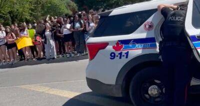 ‘Aggressive’ Ottawa police response to high school dress code protest draws criticism - globalnews.ca - city Ottawa - Ottawa
