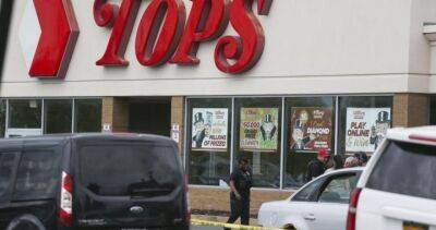 Mass shooting at Buffalo supermarket kills at least 10 - globalnews.ca - state New York - county Buffalo - city Milwaukee