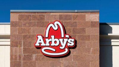 Arby’s manager admits to urinating ‘at least twice’ in milkshake mix, police say - fox29.com - state Washington