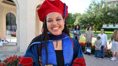 SMU student becomes youngest Black student to graduate from U.S. law school - fox29.com - state Texas