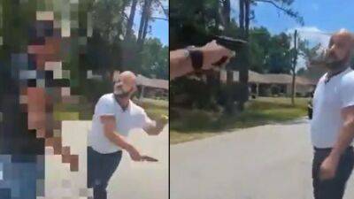 Video: Florida man attacks driver with knife during road rage incident, victim pulls out gun, deputies say - fox29.com - state Florida - county Flagler