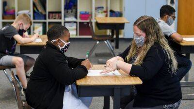 Philadelphia School District returns to masking Monday as COVID cases rise across Delaware Valley - fox29.com - state Delaware - city Philadelphia - county Valley