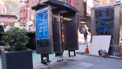 Last NYC public payphone bein removed - fox29.com - New York - city Manhattan