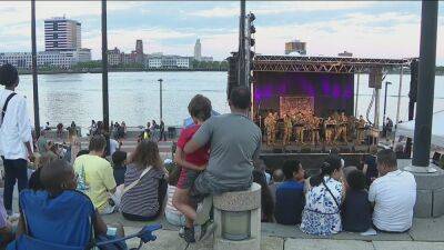 Philadelphia celebrates summer with a return to normal on the waterfront - fox29.com - Usa - state New Jersey - state Delaware - city Philadelphia - city Old - county Liberty