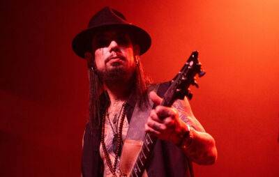 Dave Navarro has been sick with long COVID since December - nme.com - state Florida