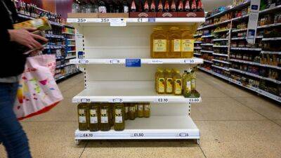 Cooking oils see historic price hikes due to Ukraine war - fox29.com - Russia - Ukraine
