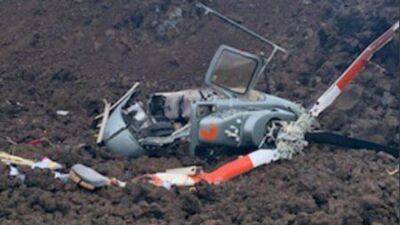 Helicopter tour carrying 6 people crashes in Hawaii lava field - fox29.com - Usa - state Hawaii - Mexico - city Cincinnati