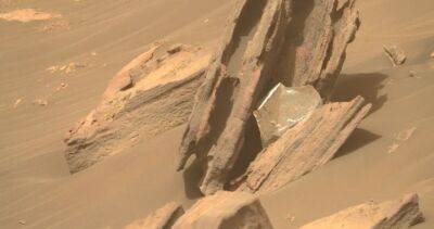 Mars rover spots shiny human garbage on the red planet - globalnews.ca - China