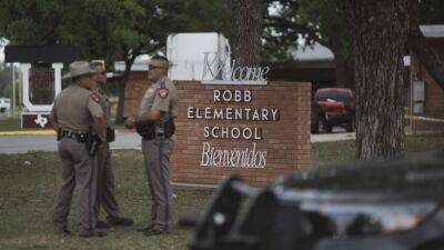 Deputy: 2 officers had chance to shoot Uvalde school gunman - fox29.com - New York - Usa - state Texas - county Uvalde