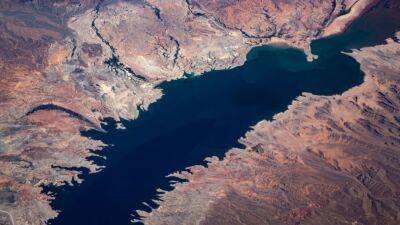 Lake Mead: Drought-stricken reservoir near Vegas hits new lowest level since 1930s - fox29.com - Usa - state California - city Las Vegas - state Nevada - county Lake - state Arizona - Mexico - state Utah - state Wyoming - state Colorado - state New Mexico