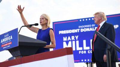 Donald Trump - Illinois congresswoman calls Roe decision 'victory for white life' at Trump rally - fox29.com - Usa - state Illinois - county Adams