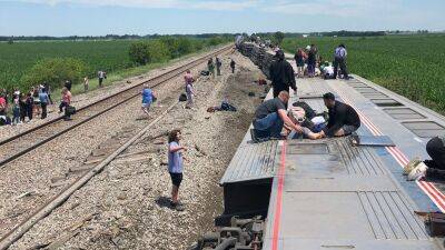 Amtrak derailment: 4 killed, several injured after train hits dump truck in Missouri - fox29.com - Los Angeles - state Missouri - city Chicago