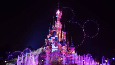 Disney apologizes to couple whose marriage proposal was thwarted by employee - fox29.com - France - city Paris, France