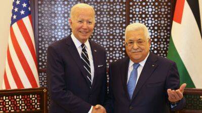 Joe Biden - Mahmoud Abbas - In West Bank, Biden embraces 'two states for two peoples' - fox29.com - Iran - Usa - Israel - Palestine - area West Bank