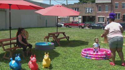 'They love it': How a Philadelphia woman is helping kids stay cool one kiddie pool at a time - fox29.com - state Delaware