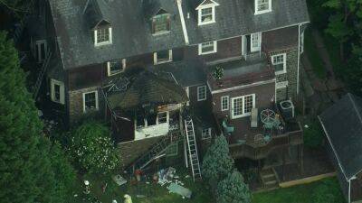 Fire crews battle 3-story duplex fire in Jenkintown - fox29.com - state Pennsylvania