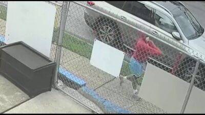 Upper Darby - Caught on camera: Suspects still on the loose for 2021 Philadelphia homicides, police say - fox29.com - county Logan