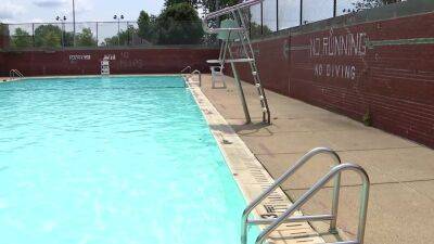 Police: Swimmers booted from Philadelphia pool fought staff members, damaged cars - fox29.com - city Philadelphia
