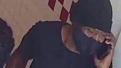 Police searching for suspect accused of robbing, injuring 70-year-old man in North Philadelphia - fox29.com