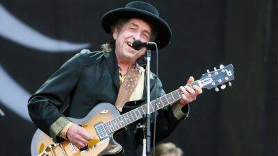 Bob Dylan - Bob Dylan sexual abuse accuser drops lawsuit after allegedly erasing evidence: reports - fox29.com - state Connecticut - state Michigan - county Taylor