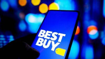 Rafael Henrique - Best Buy opens mini ‘digital-first’ store; 7-foot display will tell you how to shop - fox29.com - state North Carolina - county Monroe