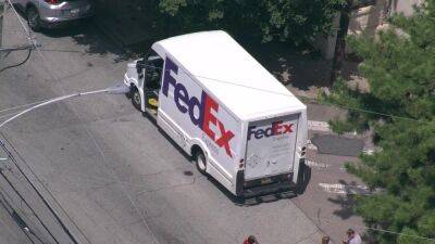 Police: Man allegedly barricades himself in stolen FedEx truck in West Philadelphia, refuses to come out - fox29.com