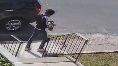 Police: $20,000 reward offered as suspect sought for Fourth of July killing in West Oak Lane - fox29.com - Washington