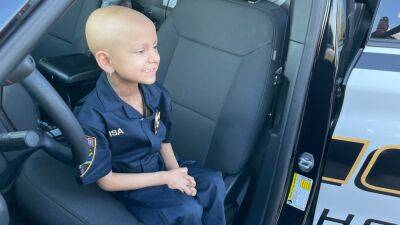 Texas girl sworn in as police officer before 7th chemo round for neuroblastoma - fox29.com - Usa - state Texas