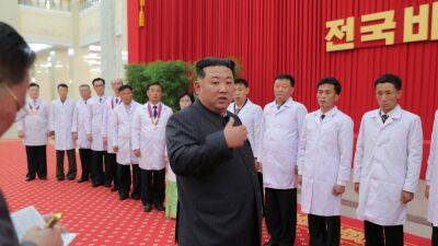 Kim Jong Un - Kim Yo Jong - N Korea declares Covid 'victory', says Kim had fever - rte.ie - South Korea - North Korea - city Pyongyang