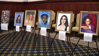 City Hall art exhibit displays stories of “co-victims” of Philadelphia gun violence - fox29.com - county Hall