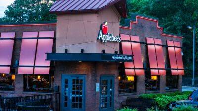 ‘Rich’ people reportedly head to Applebees, IHOP during high inflation - fox29.com - New York