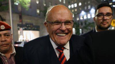 Rudy Giuliani - Robert Costello - Trump election probe: Giuliani now a 'target' of Fulton special grand jury - fox29.com - New York - Usa - city New York - city Atlanta - Georgia - city Manhattan - county Fulton