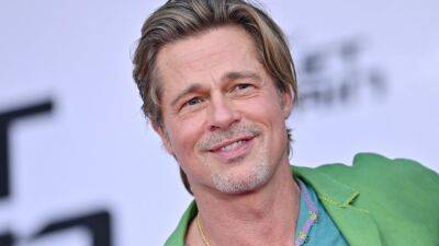 Brad Pitt - Brad Pitt on How Pottery Became His Pandemic Hobby (Exclusive) - etonline.com - Los Angeles