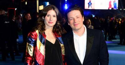 Jamie Oliver - 'Deeply scary': Jamie Oliver praises wife Jools as he reveals she has long COVID - msn.com - city London