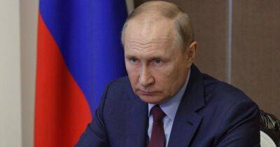 Vladimir Putin - Putin's health 'sharply deteriorating' and he 'can't attend meetings', say insiders - dailystar.co.uk - Russia - Ukraine - city Kherson