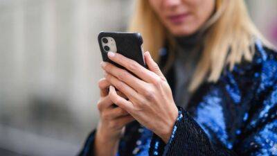 FCC: Scam robotexts 'increasingly' targeting Americans — how to avoid - fox29.com - Usa - France - city Paris, France
