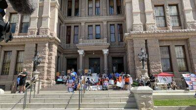 Greg Abbott - Texas mass shooting victims, families join March for Our Lives rally to demand action on gun safety - fox29.com - Washington - state Texas - Austin, state Texas - county Dallas - Santa Fe - county Uvalde