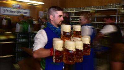 Germany brings back Munich's Oktoberfest after COVID-19 pandemic pause - fox29.com - Germany - city Berlin