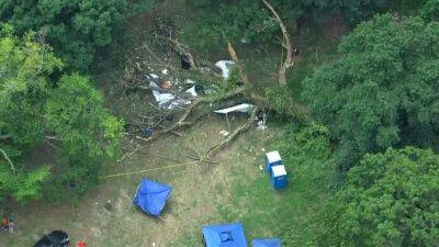 6 injured after tree falls on class reunion party in Fairmount Park, police say - fox29.com