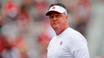 Oklahoma football coach Cale Gundy resigns after using offensive language - fox29.com - state Oklahoma - county Norman